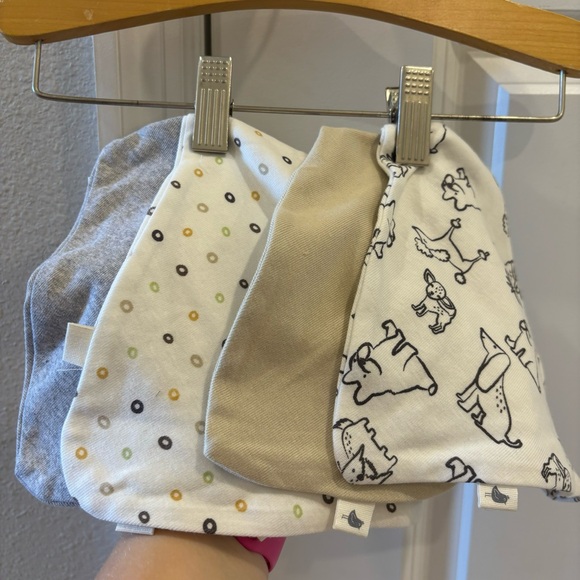 Small Story Bandana Bibs - Picture 2 of 6
